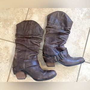 Coconut by Matisse Cowboy Boot. Size 6.